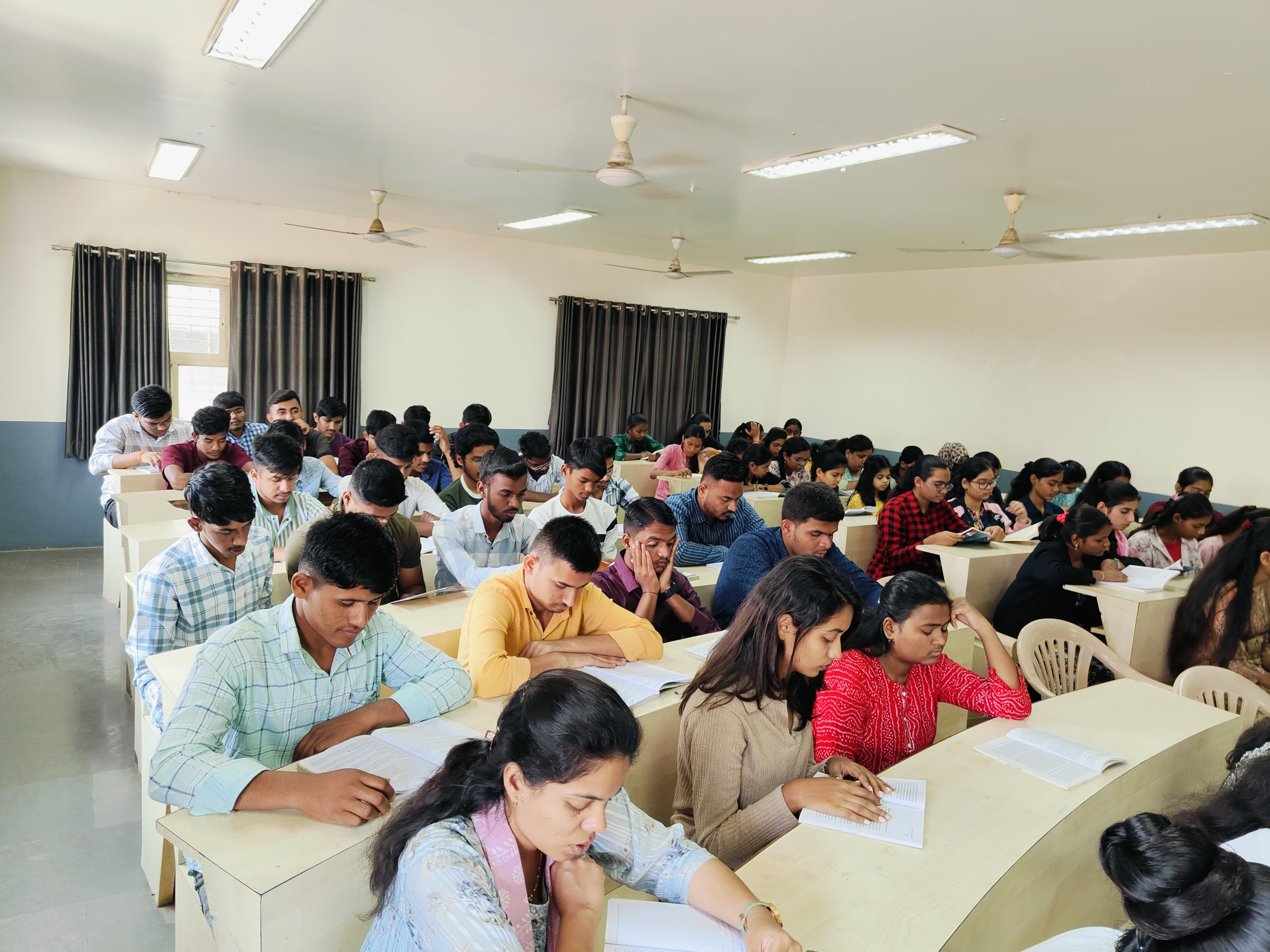 Exam Officer Image
